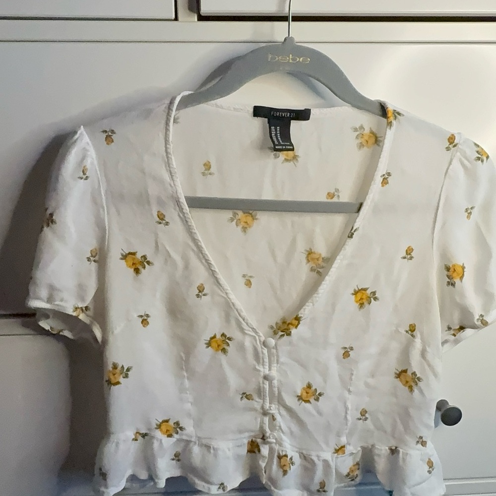 Forever 21 Cream Puff Sleeve Crop Blouse